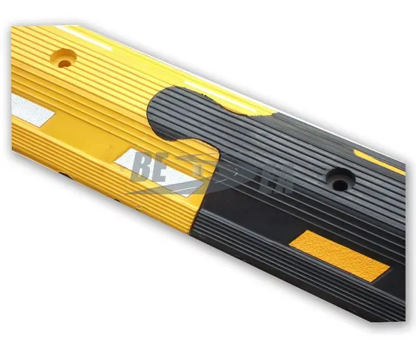 traffic-sepeator-connector.jpg