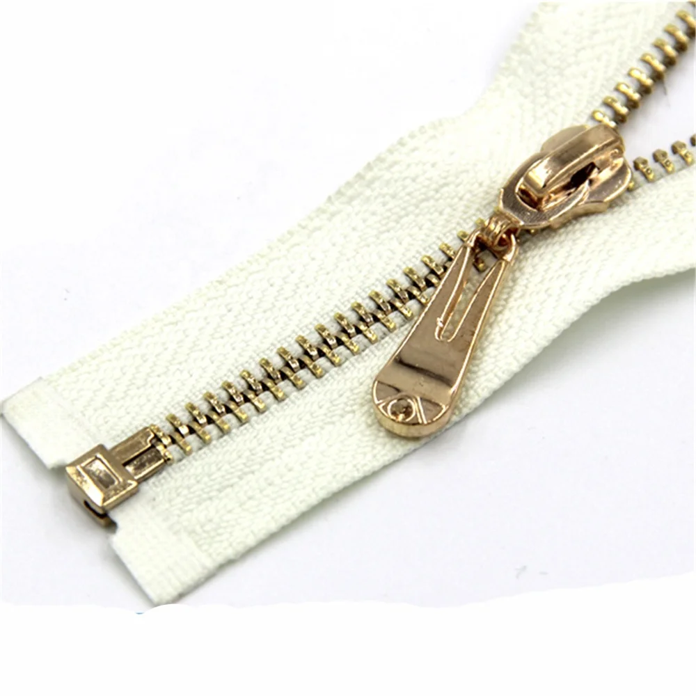 

White Tape With Gold Teeth Wholesale Garment Zipper Metal