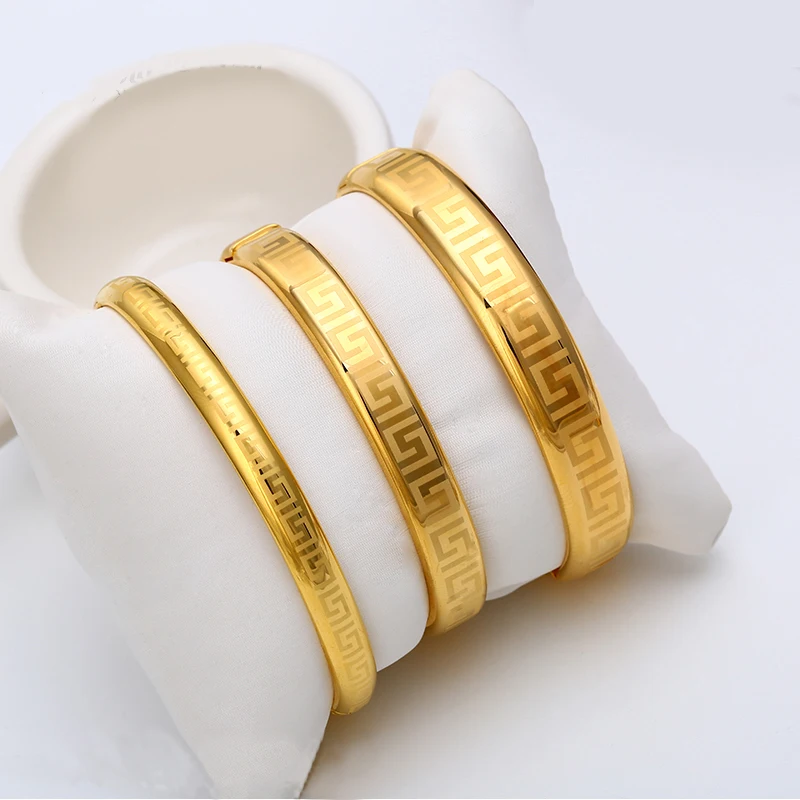 

xuping jewelry 24 carat Arab gold plated bangle, wholesale dubai simple design gold bracelet bangle for women