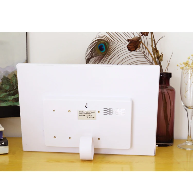 17 Inch 1440*900 Front Touch Digital Photo Frame High Resolution Wide