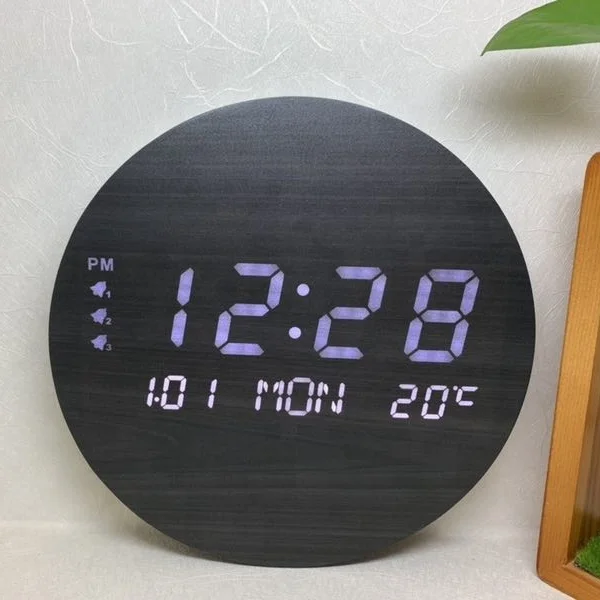 

2020 New Design Big Numbers LED Display Wooden Wall Clock with Temperature and Calendar for Living Room