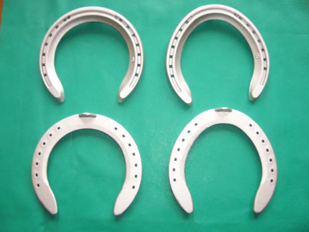 Custom Made Iron Steel Aluminium Plastic Horseshoes For Game Horses