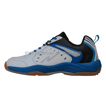 mens sports footwear