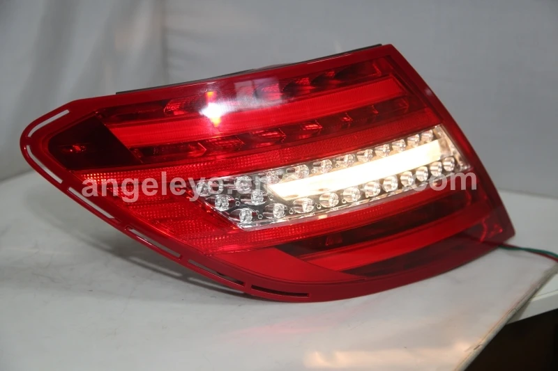 LED Tail Lamp For Mercedes-Benz C-Class W204 C180 C200 c260 C300 C63 2012-2013 year Red White Color CN