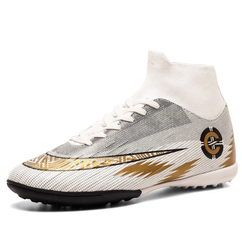 

2019 new style man rubber outsoles football shoes Boys outdoor soccer training shoes for 4 seasons
