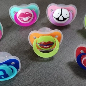 Image of Orthodontic, Soft Silicone Pacifier with cover, 6-18 Months