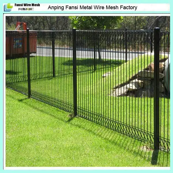 Galvanized low carbon cheap sheet metal fence panels / curvy welded ...