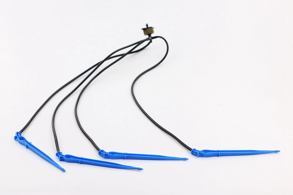 Goutteur flèche à quatre branches pour irrigation goutte-à-goutte, avec tube et goutteur PC