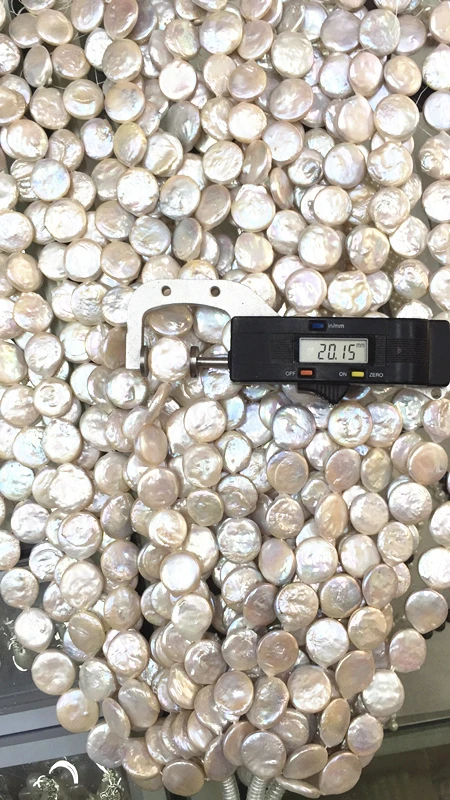 
Big Size 20-21mm Coin Shape Pearl Natural Freshwater Pearl Strand 