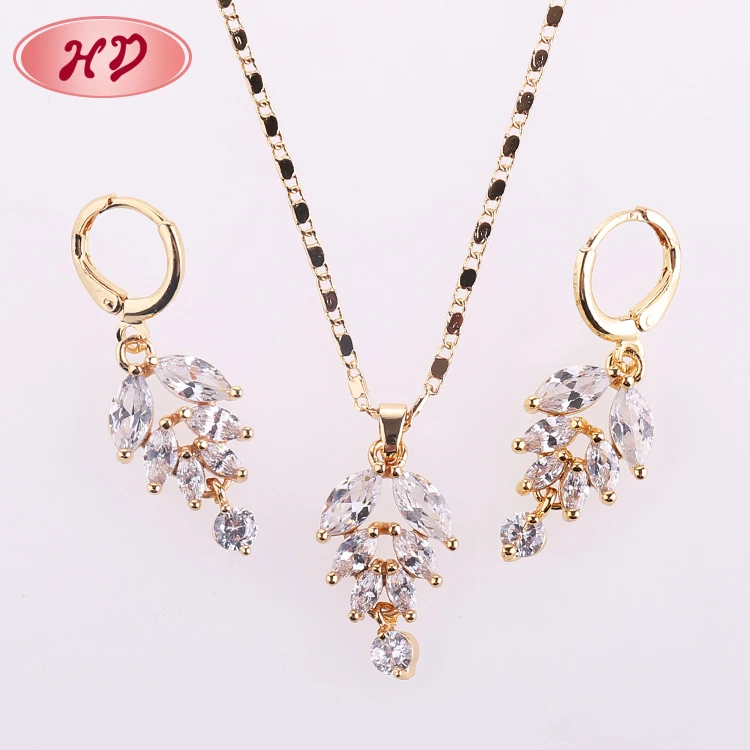 

New Elegant Crystal Indian Wedding Gold Plated Women Jewellery Sets