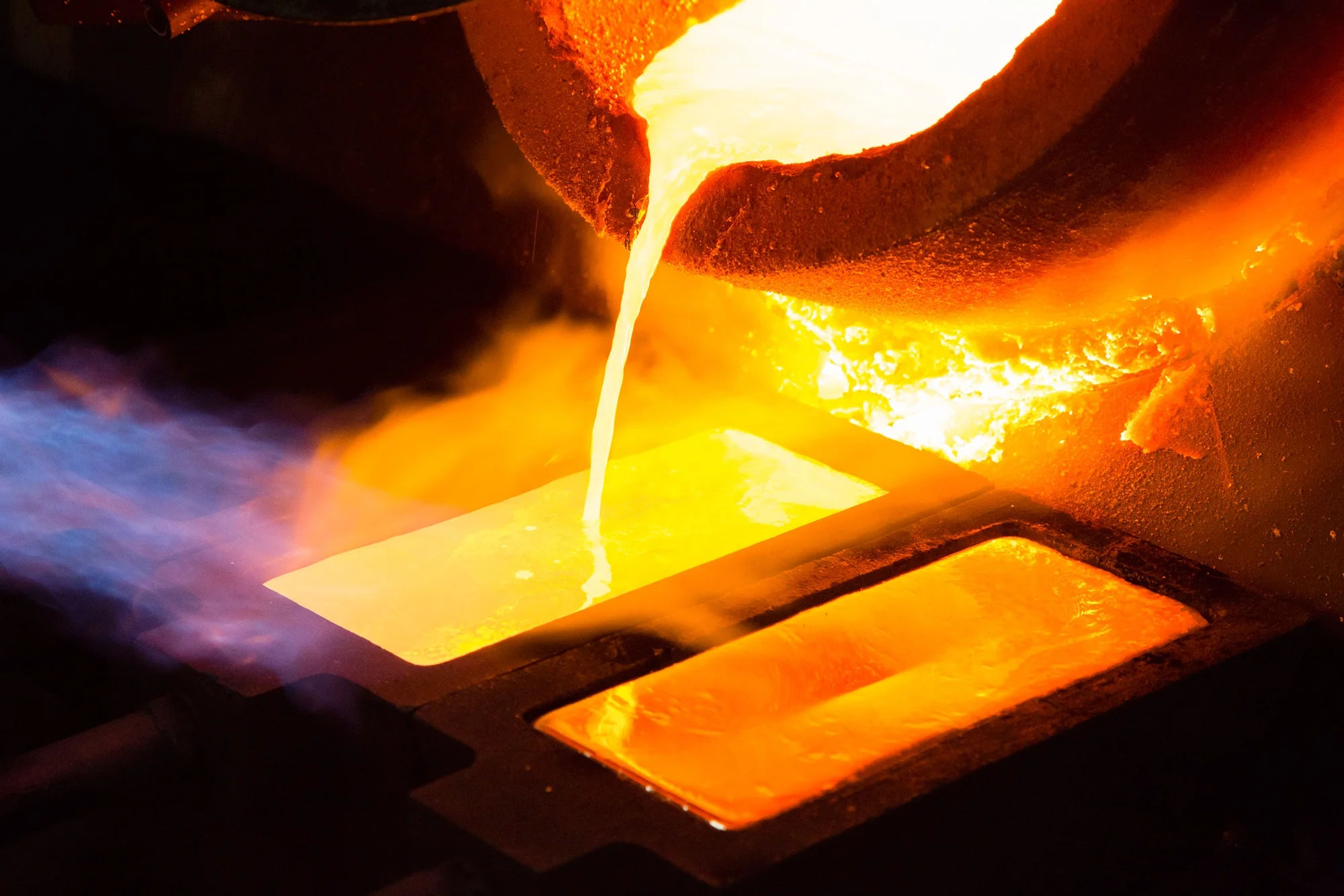 中国制造商高品质不锈钢小型工业金属熔炼炉