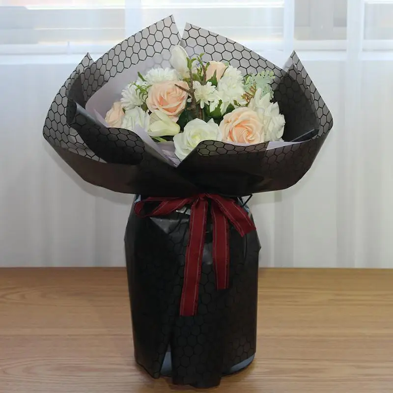 用塑料包装包装花花束包装纸 Buy 防水花花束包装纸 鲜花包装纸 花纸包装纸product On Alibaba Com