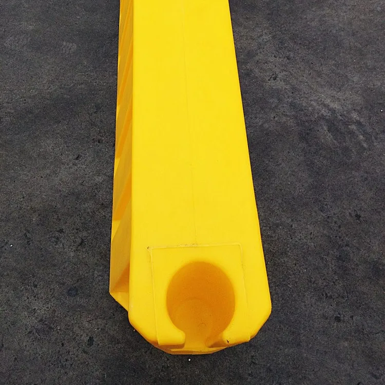 closer look at yellow barrier -8