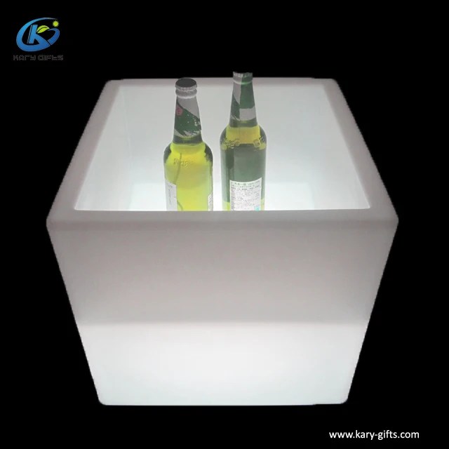 hotel ice bucketfor.jpg