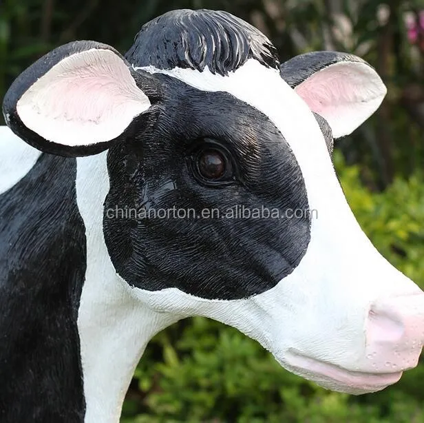 Outdoor Garden Decorative Life Size Fiberglass Resin Cow Statue For
