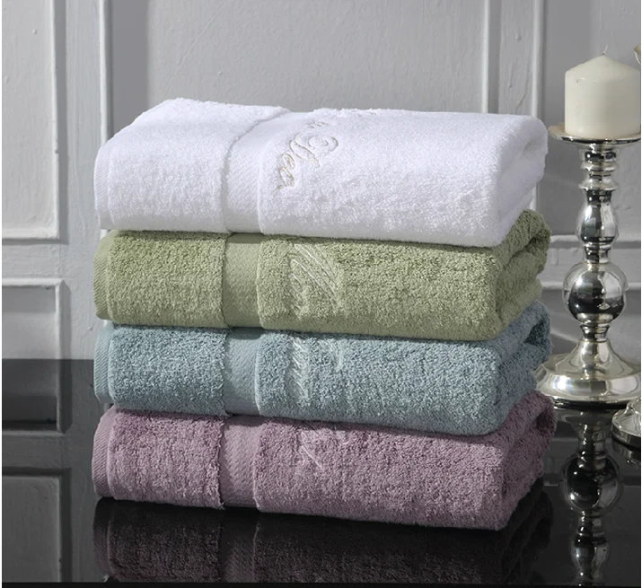 Лучшие производители полотенец. Крашенный полотенце. Цвет натурального хлопкового полотенца не крашеный.