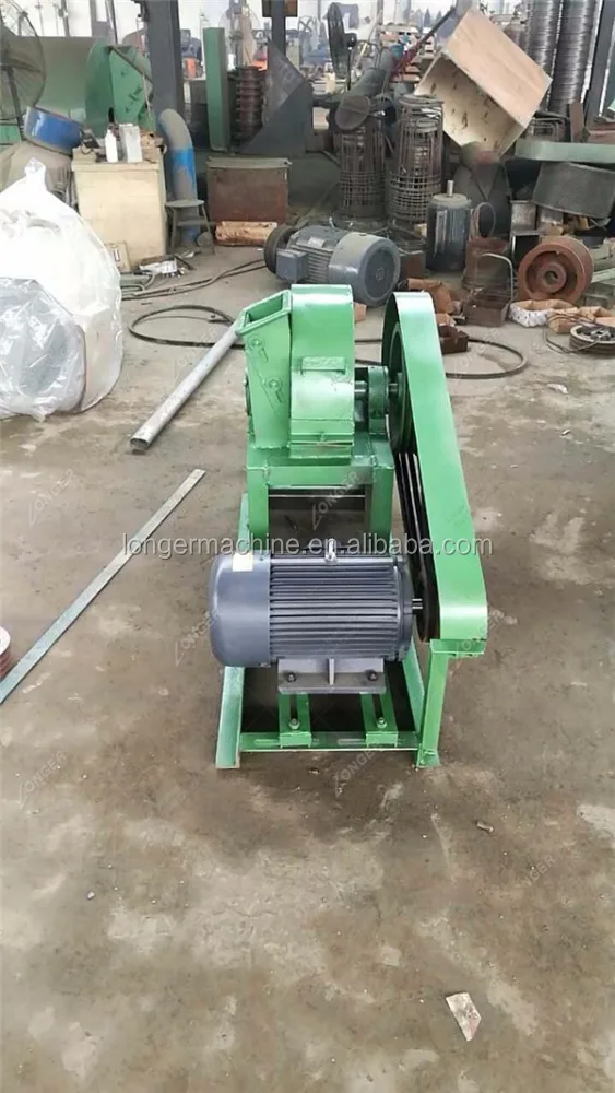 
Wood shavings machine for poultry bedding 