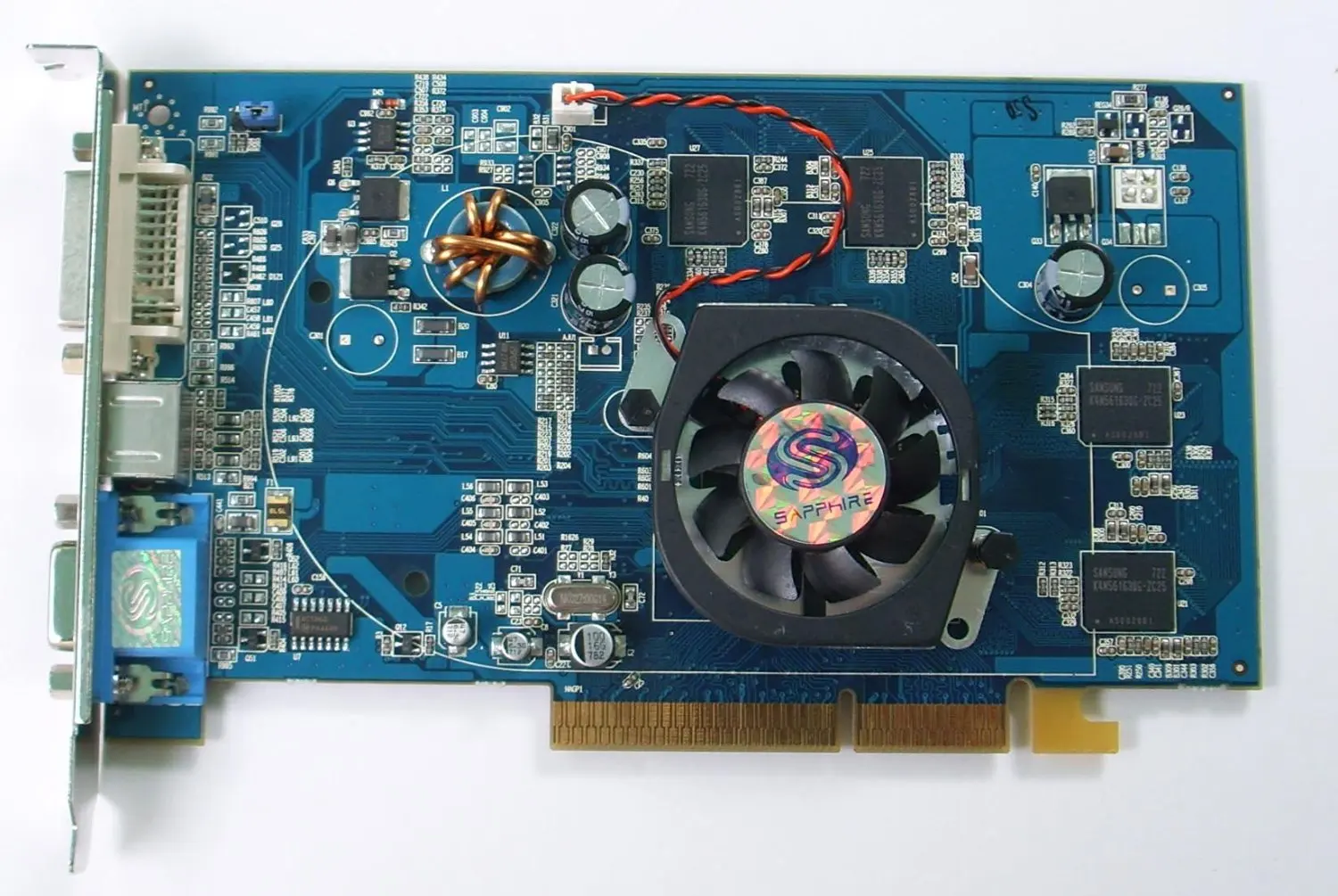 SAPPHIRE 100136 SAPPHIRE 100136 Radeon X800GT 256MB 256-bit GDDR3 AGP 4X//8X Video Card 100136