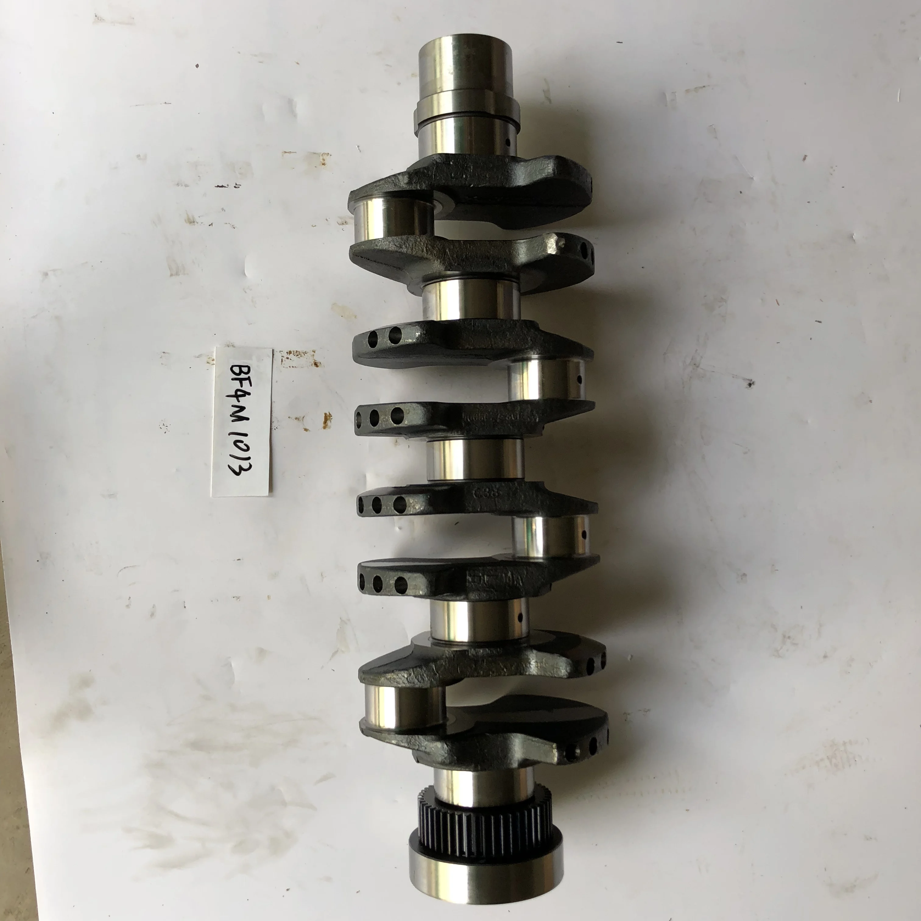 BF4M1013 Crakshaft (13).JPG