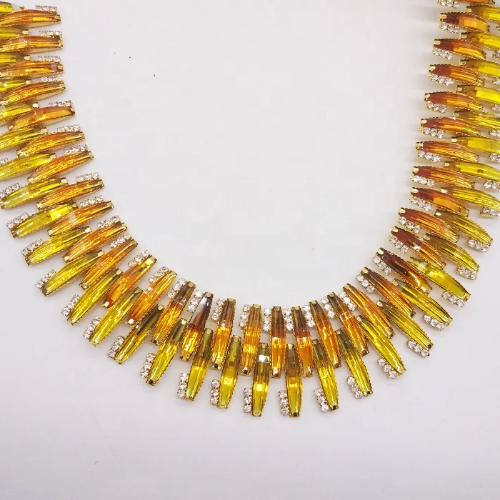 40MM 2 colors gold resin rhinestone trim.jpg