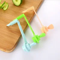 

Manual Spiral Slicer New Design Plastic Vegetable Cucumber Slicer Cutter