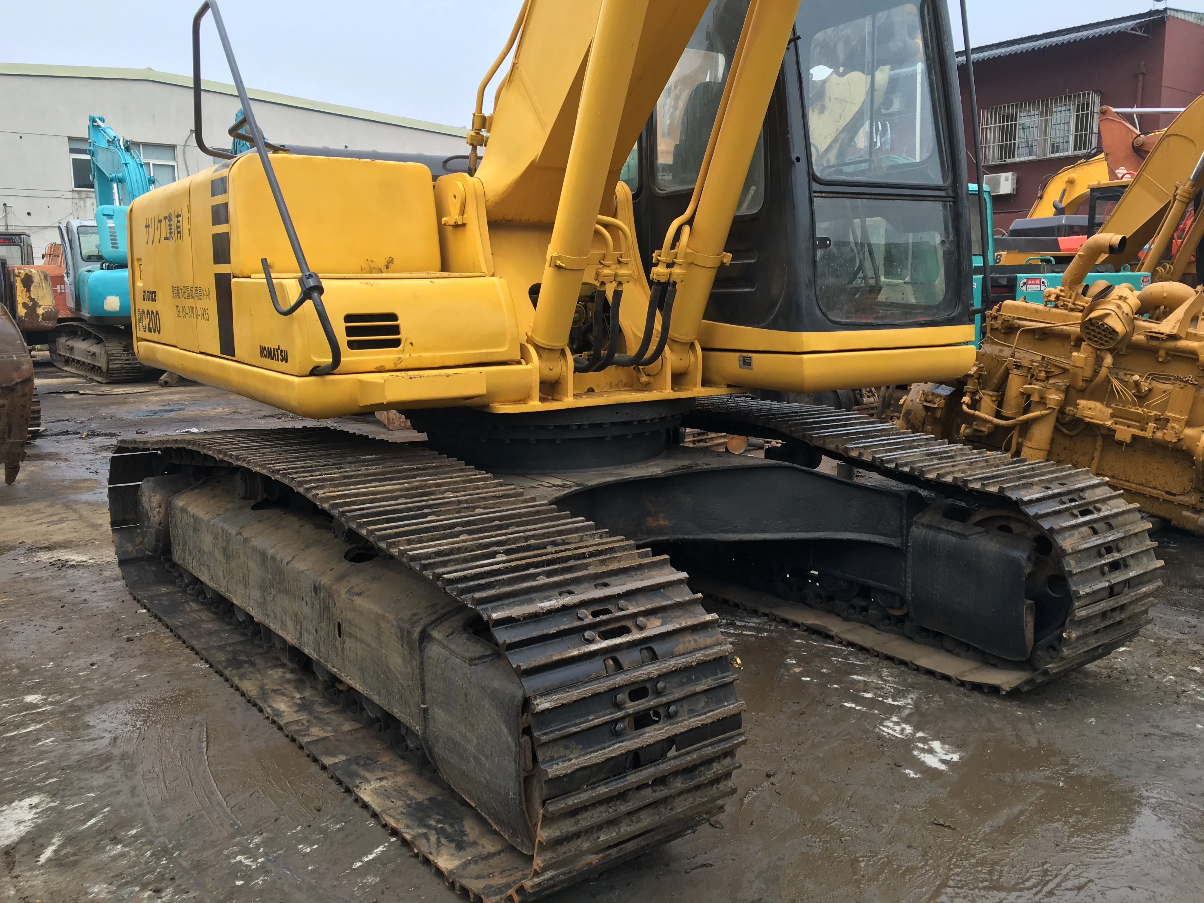 Japan Used Excavator Ko Matsu Pc200 Ko Matsu Excavator Price Pc2006