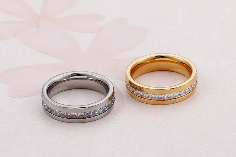 Kalen Minimalist Cheap 18k Gold Plated Stainless Steel Clear Glass Round Rings For Women