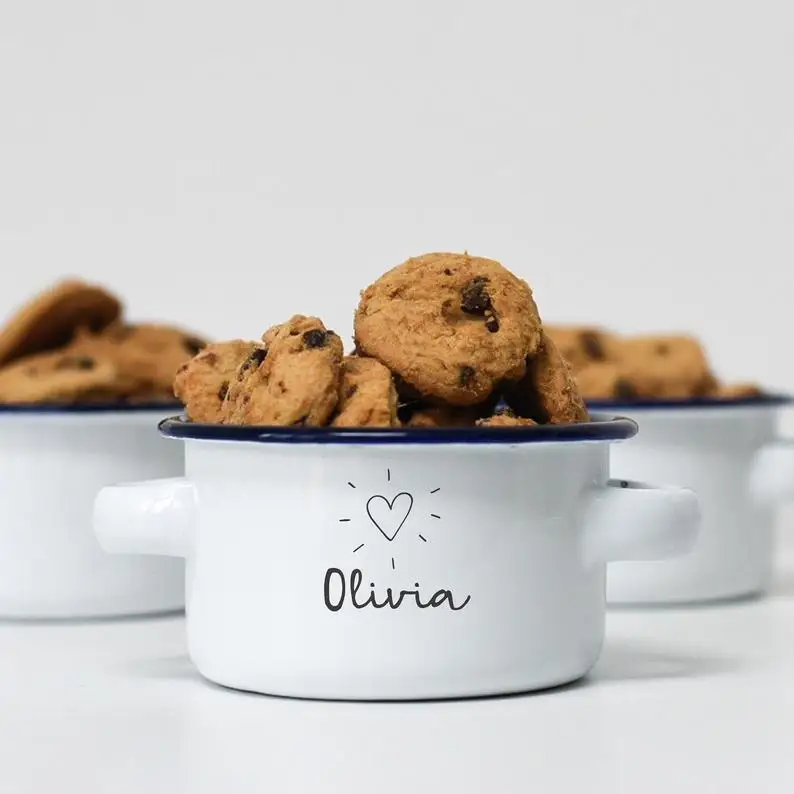 

2020 Customized factory low price metal flower enamel pet salad bowl with handles for hammering, Oem, red, orange, black, white, yellow, blue, green