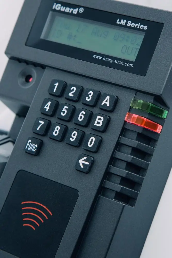 
Hong Kong iGuard OBM High Quality Employee Management Attendance Punching Machine for Offices Employee Management System 