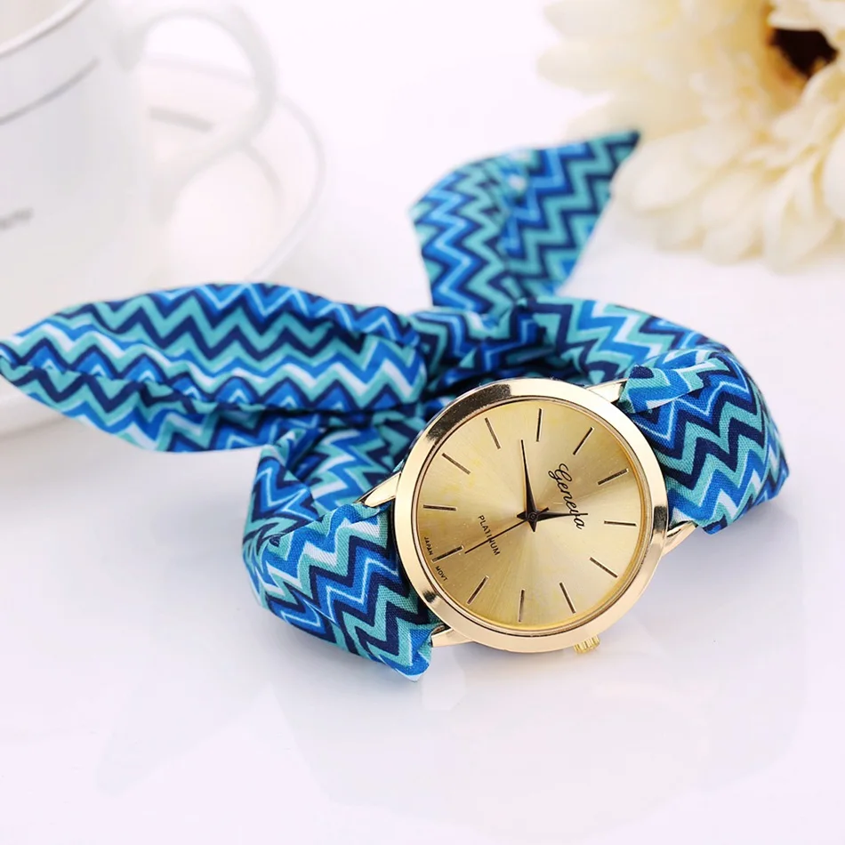 

2018 New Popular Women Colorful Cloth Belt Fashion Quartz Wrist Watch Leisure Sports Ladies Christmas Present Watch, As follows