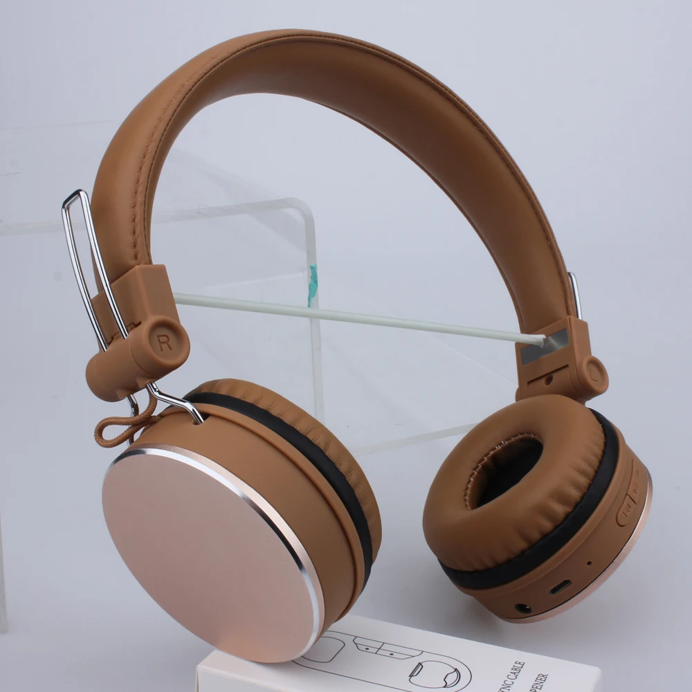 Headset 01.jpg