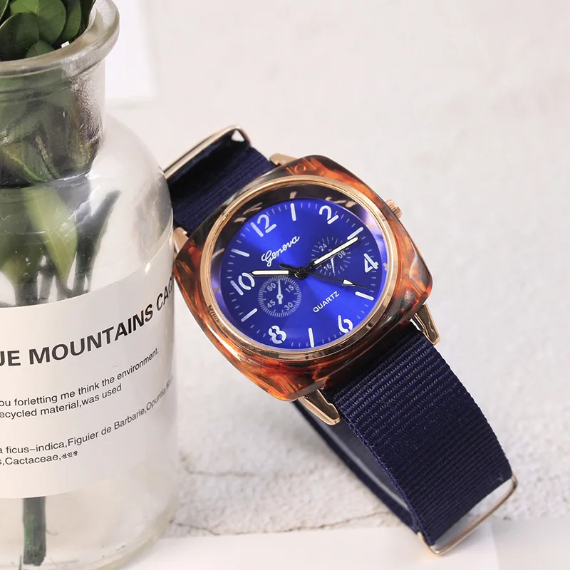 

New shell dial ladies watch Peacock Green INS Strap women watches Wholesale