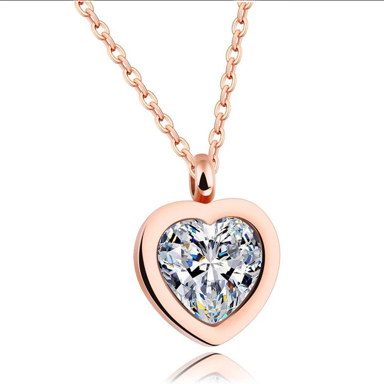 

2017 New Style Love Heart-Shaped Diamond Pendant Gold Necklace