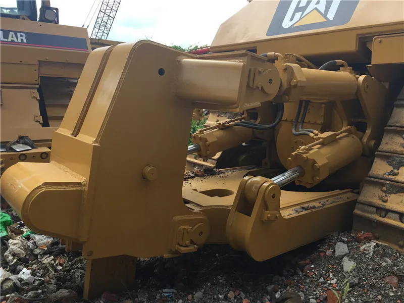 CAT D8R (15).jpg
