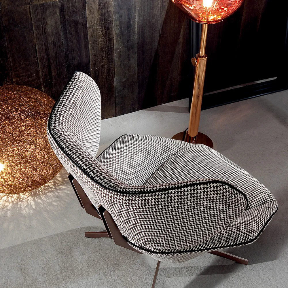 9012 swift chair.jpg