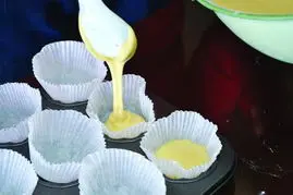 Wholesale sales of cheap French cheese food grade wax paper burger paper.