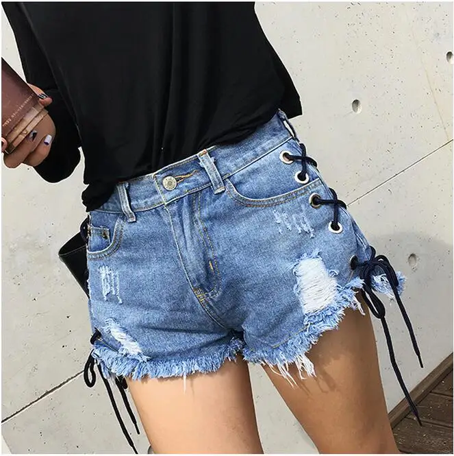 short jeans sexy girl