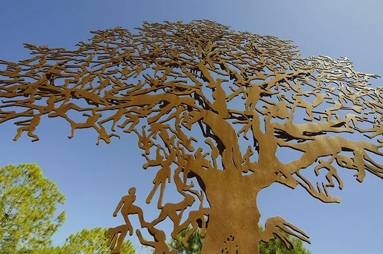 花园艺术简单阳光自然户外金属树雕塑