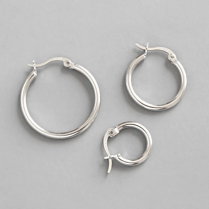

Wholesale Gift Women Fashion hollow out Hoop 925 Silver Earrings, Picture