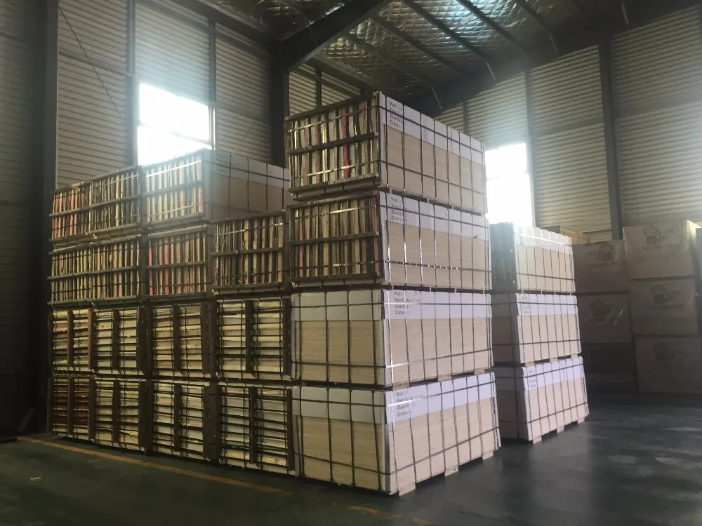 
Furniture garde 12mm UV coated radiata pine plywood 