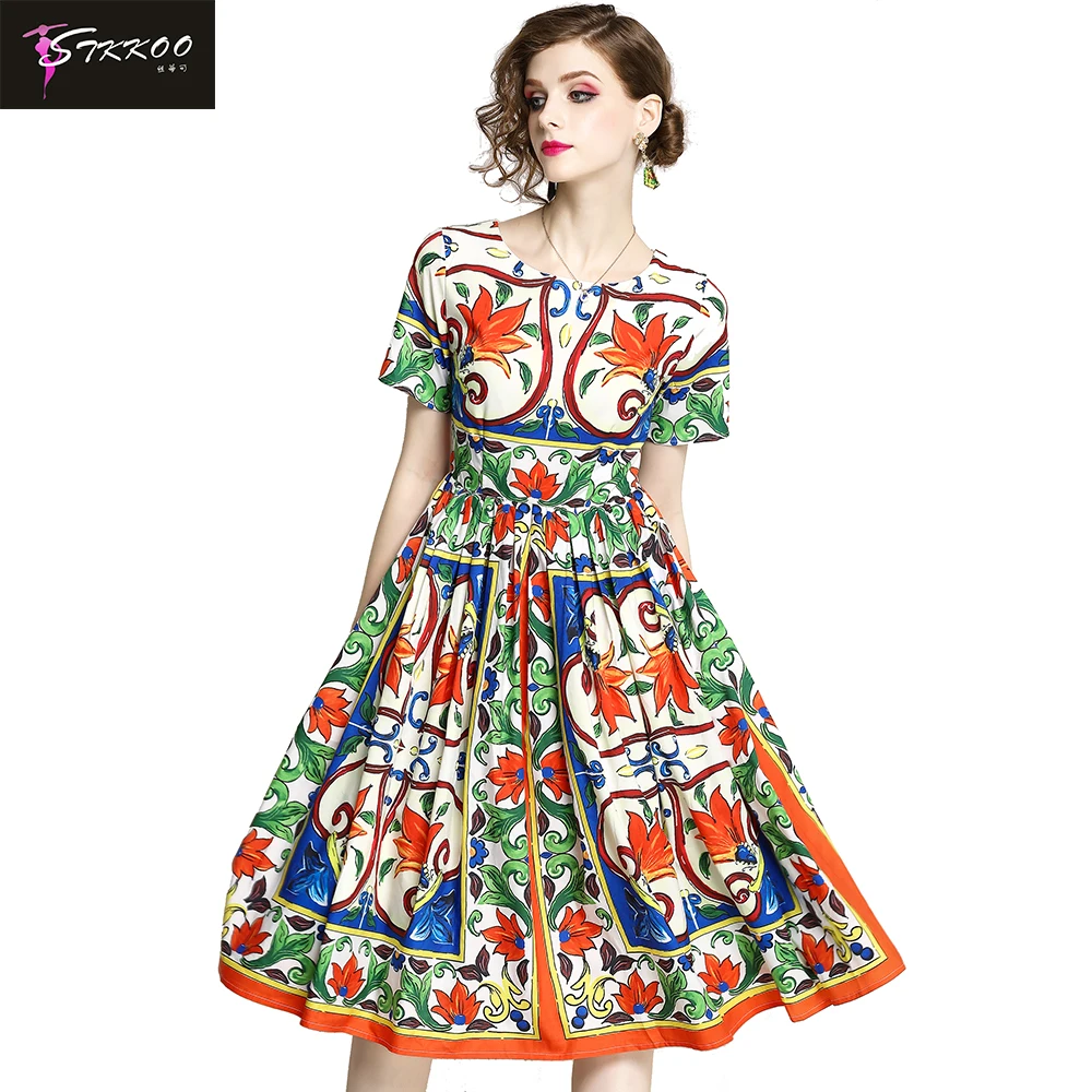 

Wholesale Women Print Pleated Sun Dress