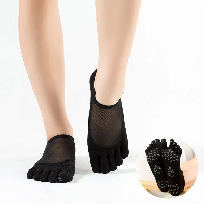 Latest design factory wholesale cheaper yoga socks non slip women organic yoga socks simple yoga toe socks