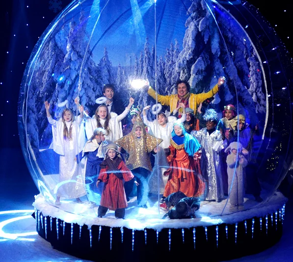 New Design Commercial Activity Giant Inflatable Snow Globe,Take Photo