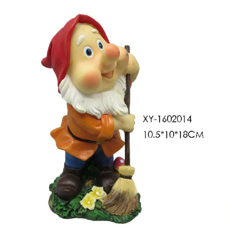 resin gnome statue