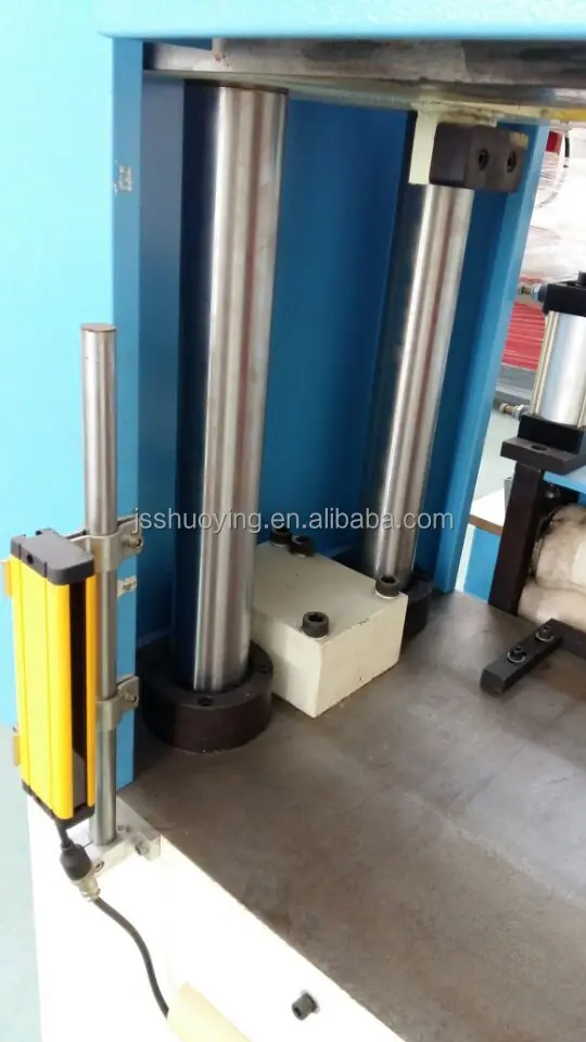 
Hydraulic Traveling Head Clicker Press Auto-feeding by Rubber Roll 