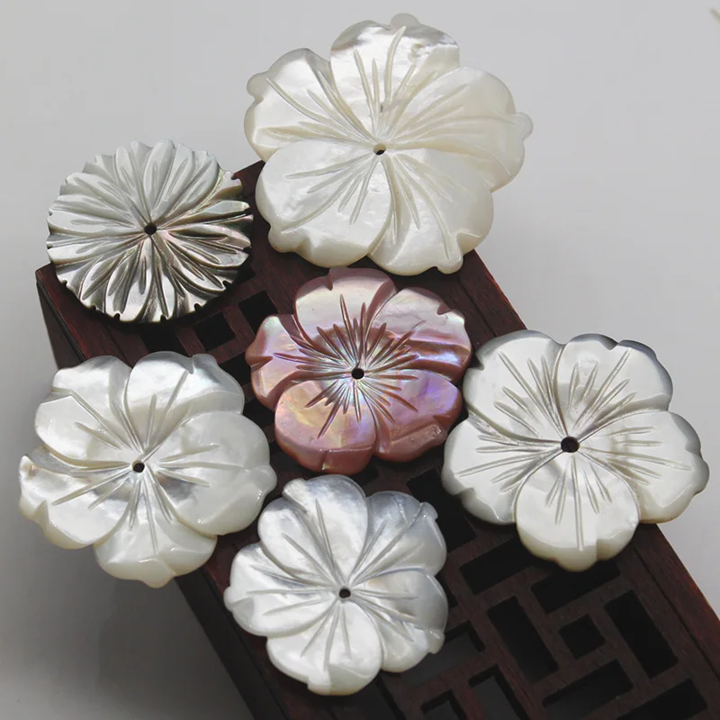 

Natural carving white shell mother of pearl flower pink black lip shell 23mm-40mm