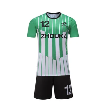 camisetas de futbol verdes y blancas