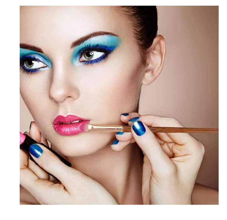 Makeup brushes (4).png
