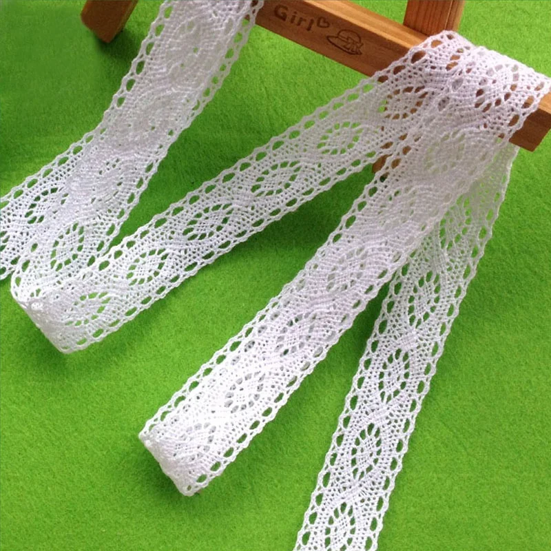

YQ-LC06 Stock 1''  Fancy design Pure white bridal trim lace fabric