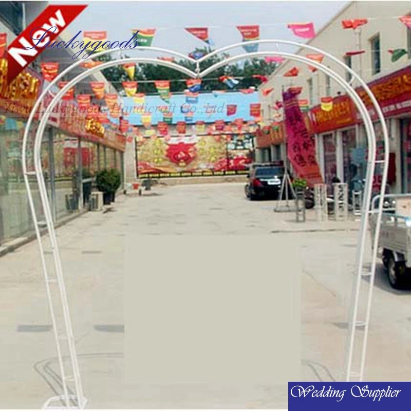 
customized heart shape metal garden wedding arch wholesale 